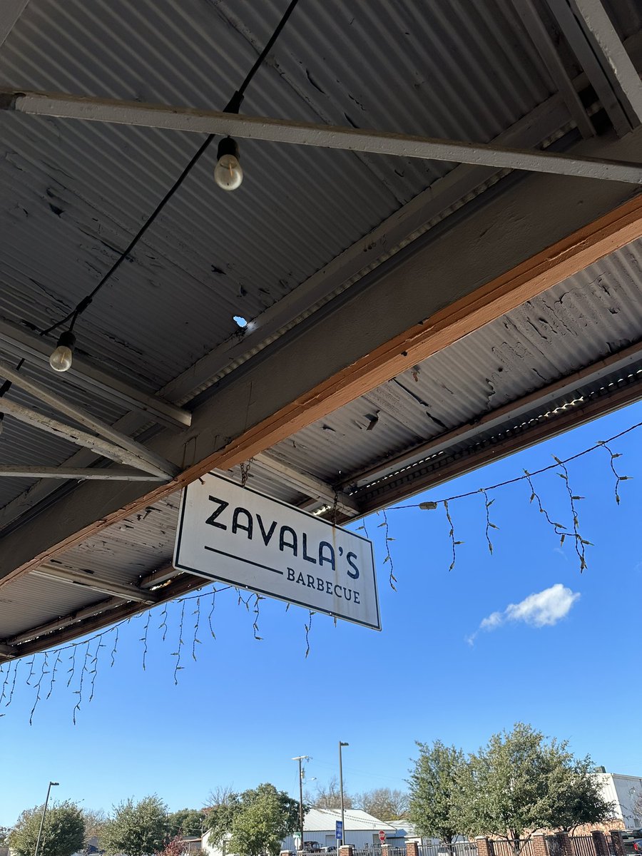 huff_jacob's tweet photo. Pull up! @zavalasbarbecue you won’t be disappointed. What a day to be alive! https://t.co/MWOM7qeOeY
