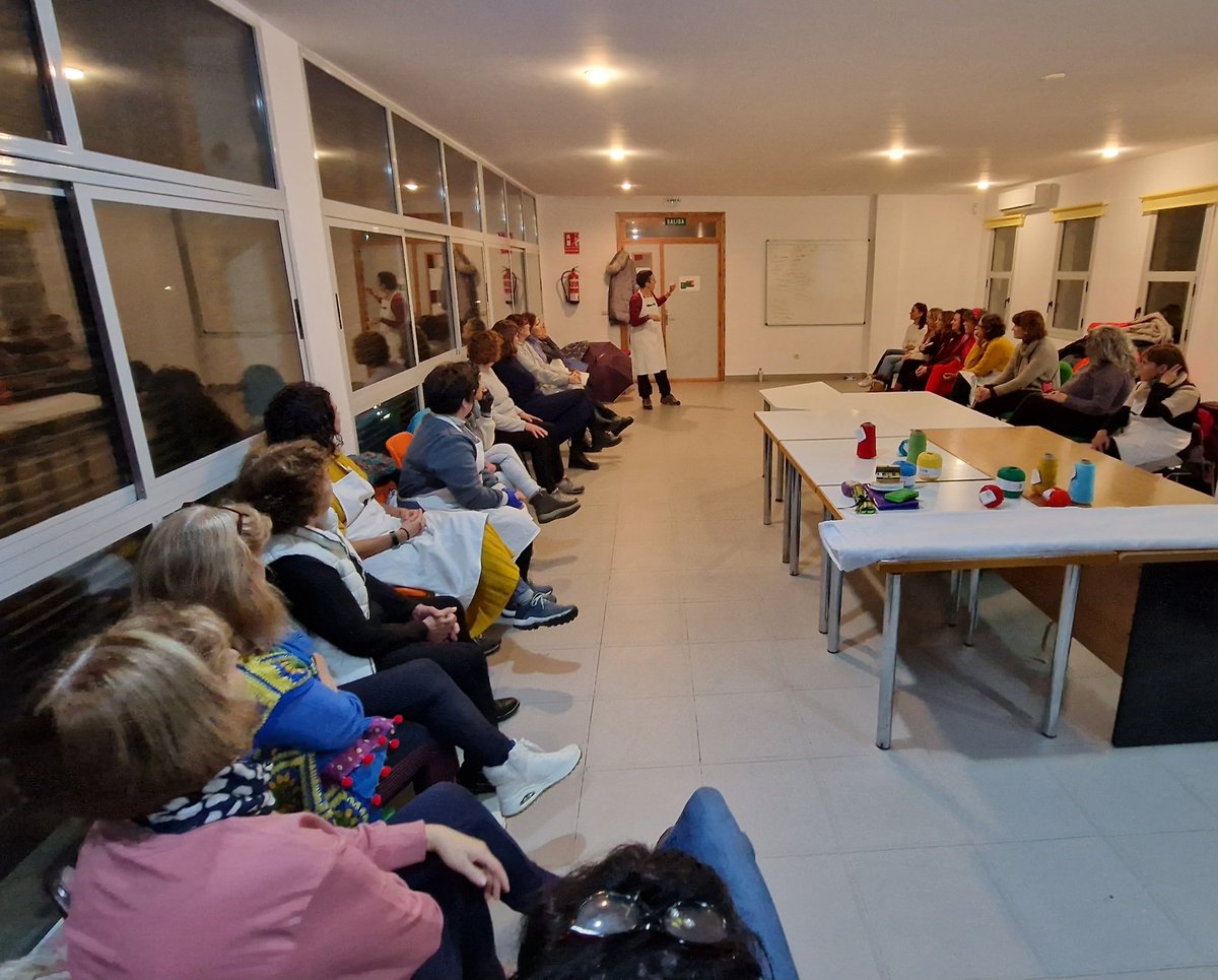 Contenedores de Arte tweet media