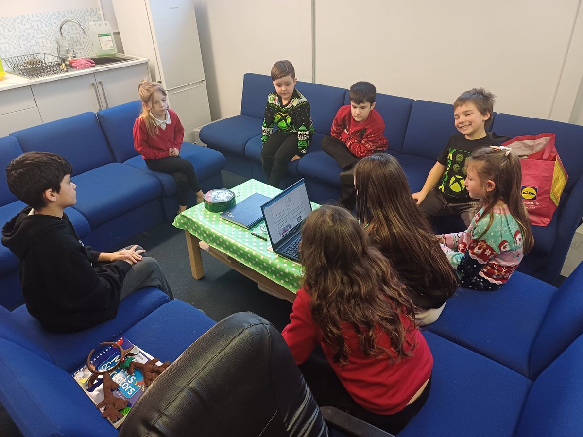 CraigfelenP's tweet photo. School Council met today to finalise our pupil power plan and our special missions #cfpcom https://t.co/lrPTothYKS