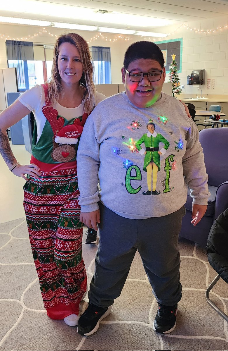 Jacob is rocking the #districtholidaychallenge ! <a href="/MrsPhillips0722/">Mrs. Carissa Phillips</a>