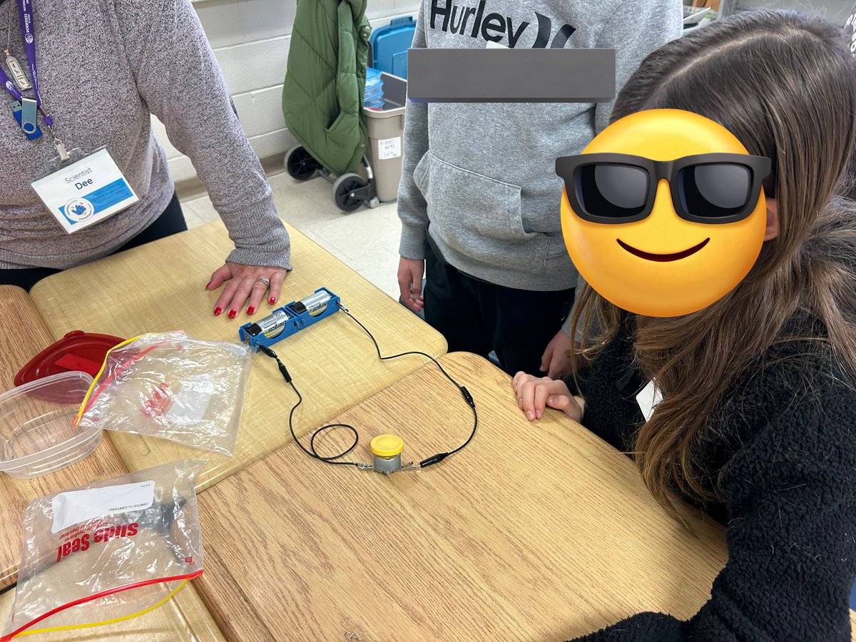 We had a great day doing Scientist in the School today learning about electricity! Students got a chance to learn about circuits, using switches, motors, making static electricity and conductors/insulators among others! It was so much fun! <a href="/GlenDhuPS/">Glen Dhu</a>