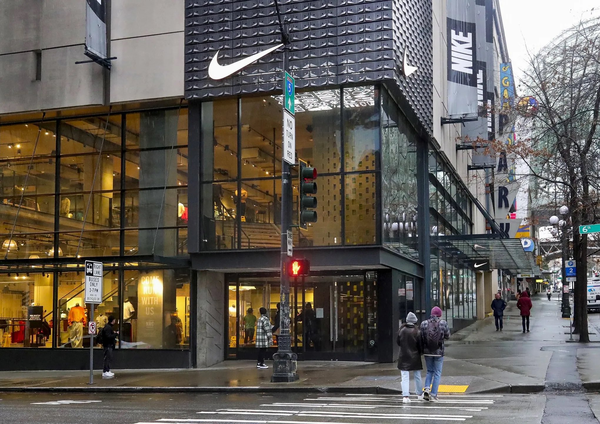 Check nike top store availability