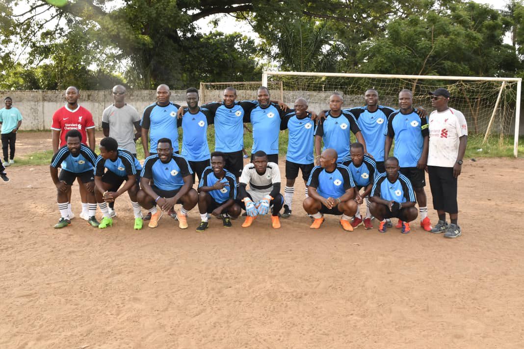 A friendly football match in commemoration of this year’s #IHRD making the 75th anniversary of the Universal Declaration of Human Rights (UDHR). HRCSL Vs @UNSierraLeone and the @ACCSALONE Vs @ECsalone. HRCSL will play ECSL in a derby on Sunday, December 10th.