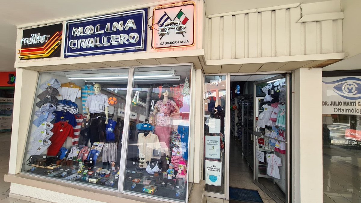 avolevan81's tweet photo. De los miles de comercios que han existido en Metrocentro, me atrevo a decir que son contados con los dedos de mi mano aquellos que han permanecido desde que Metro abrió sus puertas hace 50 años, uno de ellos es @molinacivallero, es lo que se tiene cuando te ofrecen productos de calidad con una excelente atención y buenos precios, ¡muchas felicidades!