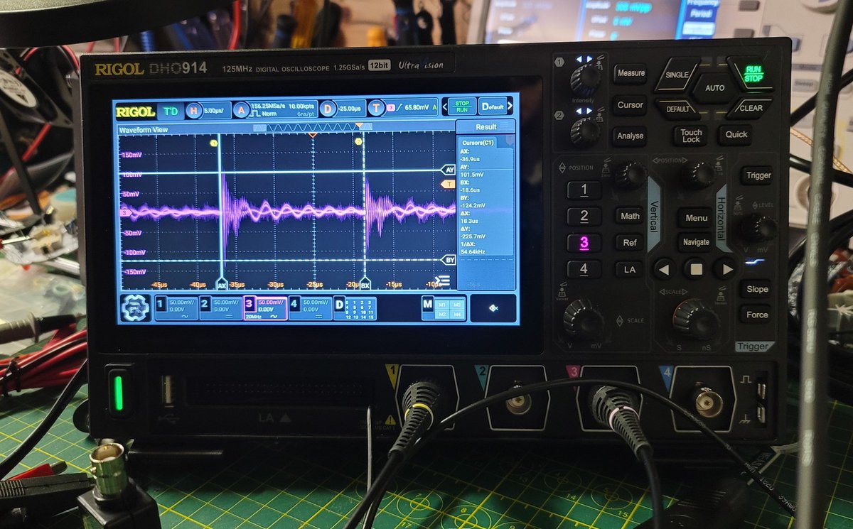 glenbeer's tweet photo. #Hanmatek HM605T mosfets clock in at 54Khz shown on #Rigol DHO900. I was expecting 150Khz so will have to check the specs.
Blue trace on #Siglent SSA3021X shows harmonics directly from DC Output. https://t.co/vWfEixPx04
