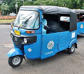JAGANTARAclsd's tweet photo. Pick One

Delman atau Bajaj? https://t.co/aWD4FQpE4a