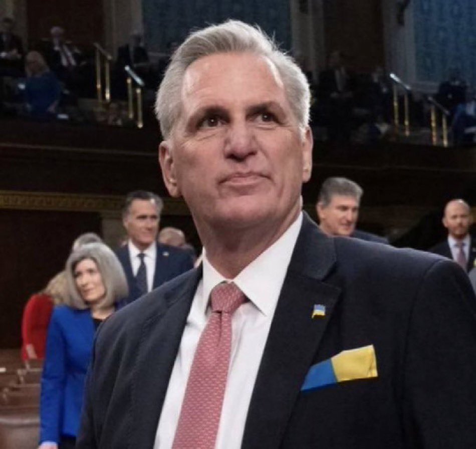 🚨BREAKING REPORT: Kevin McCarthy says he is willing to serve in a cabinet role if Trump is elected President in 2024. Would you support this?