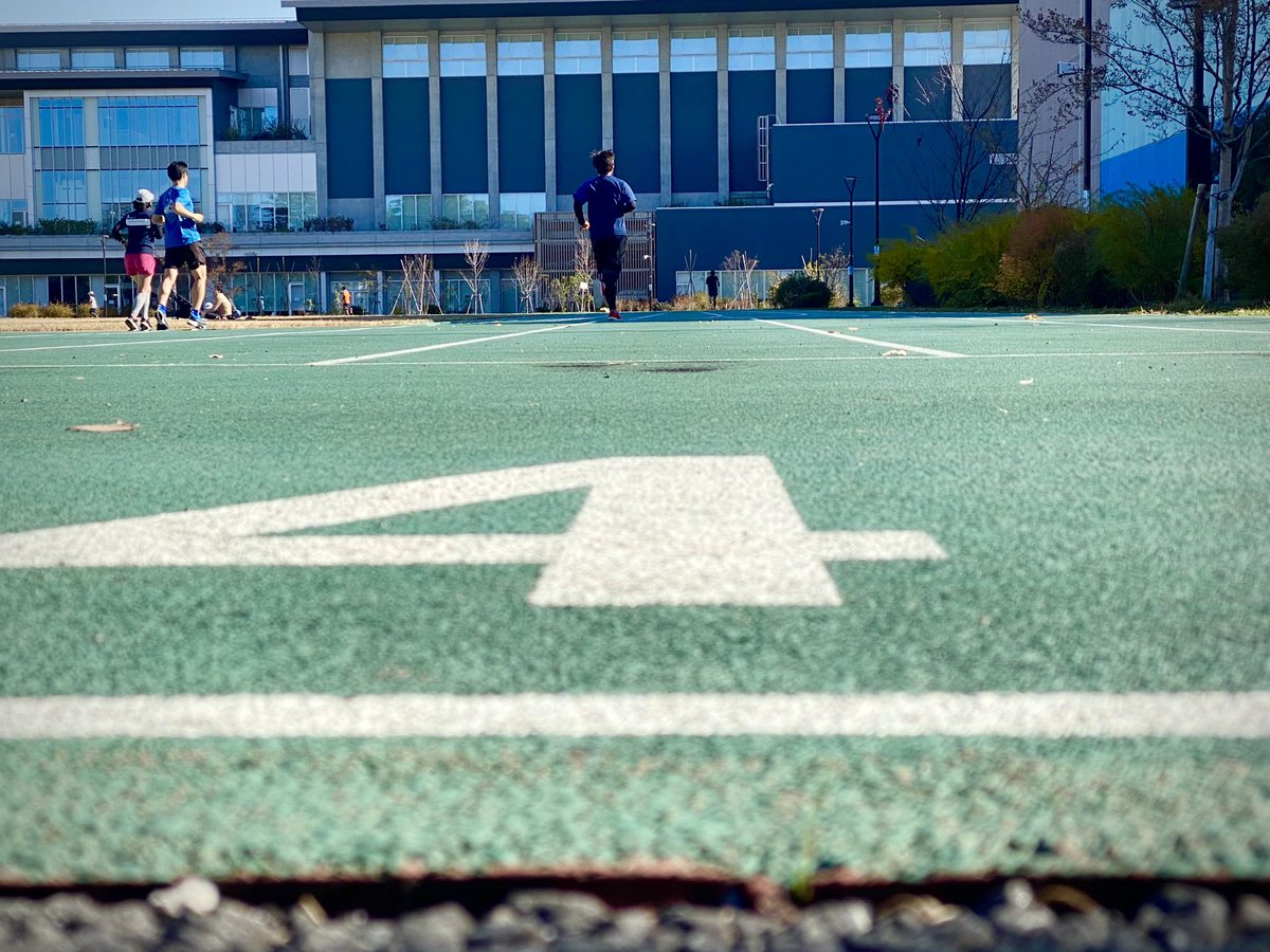 naohiro_fuji's tweet image. おはようございます、
そしてこんにちは😃
週末は新曲の制作‼️
andアートワーク🎨
#Compositing #mix #Arranging 
#新曲制作