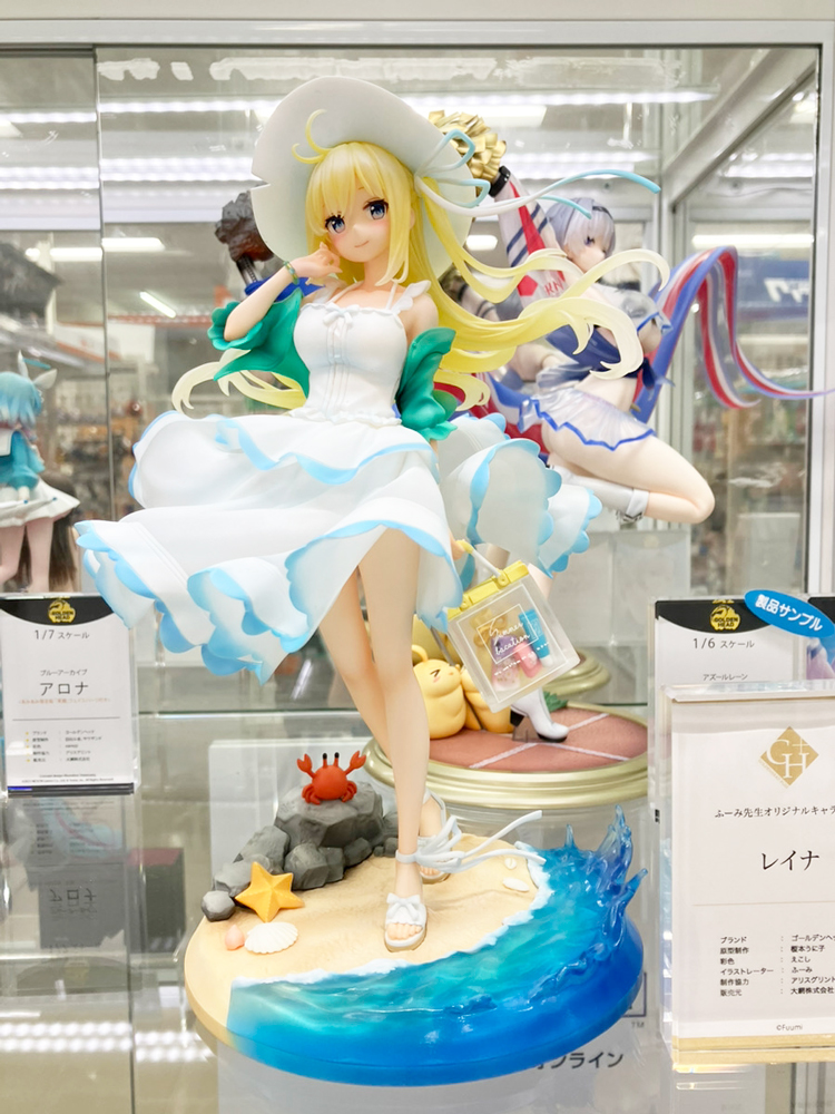 あみあみ秋葉原ラジオ会館店】 GOLDENHEAD+様の「レイナ 1/7 完成品