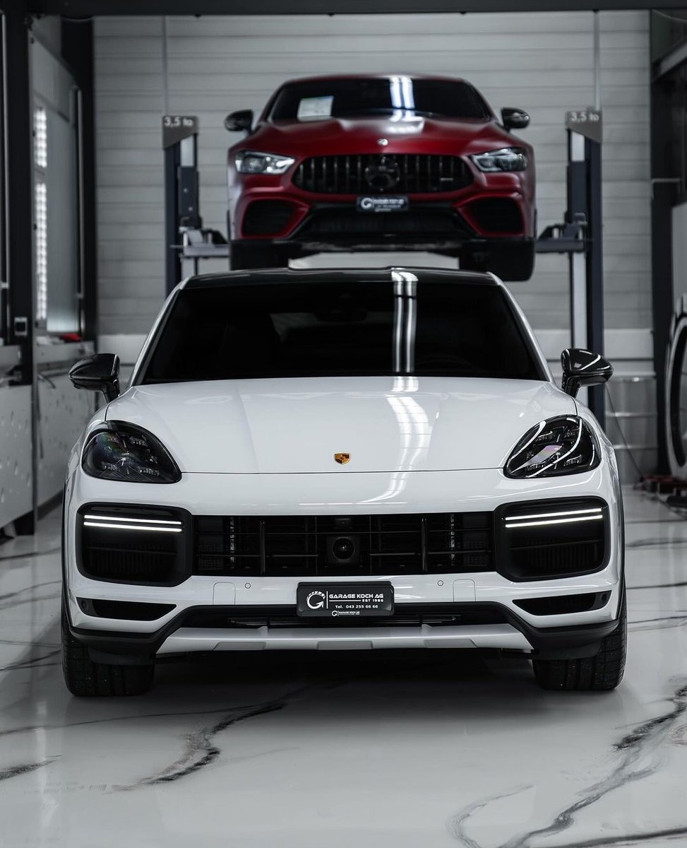 WorldWideCarsTM's tweet photo. Porsche Cayenne Turbo GT https://t.co/7OIZOY9npb