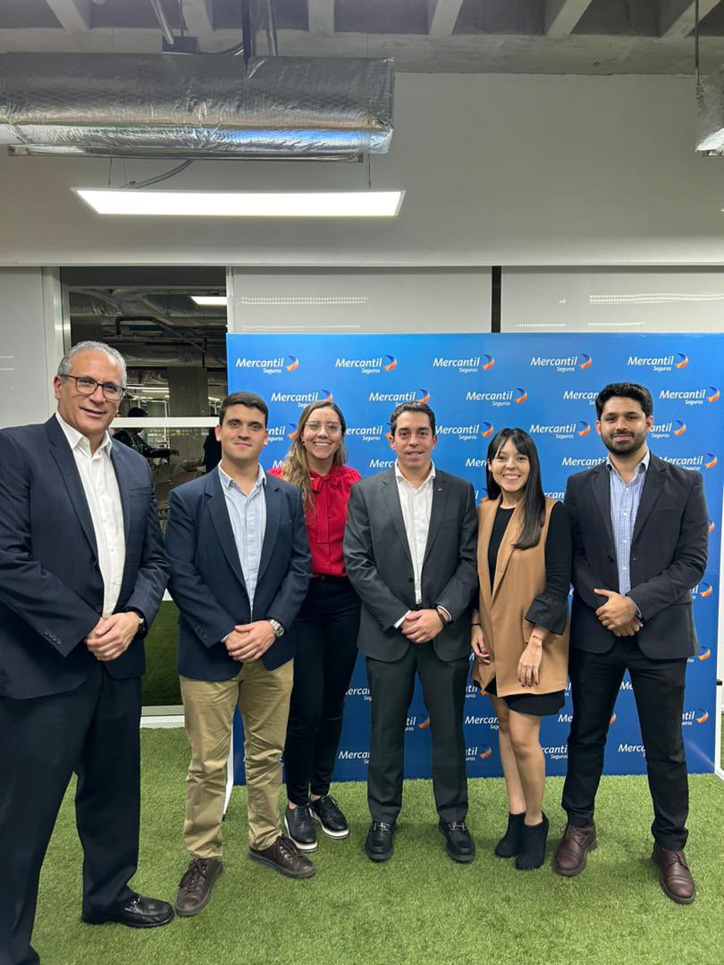 IESAFinanceClub's tweet photo. ¡Y así cerramos con broche de oro el 2023!

Desde el IESA Finance Club estamos más que honrados de haber podido contar con excelentes ponentes para este cierre de año. Gracias @BalestriniAle, y Pedro Pacheco por su participación.

¡Nos vemos el próximo año! https://t.co/ZuIEUXaAYH