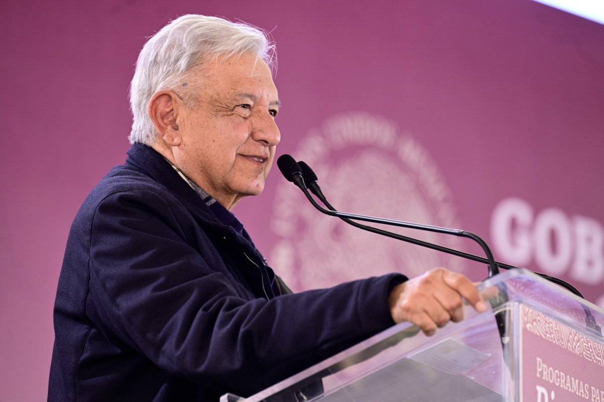 ENCONCRETO_'s tweet photo. Programas para el Bienestar transformarán al Estado de México, afirman Presidente Andrés Manuel López Obrador y la Gobernadora Delfina Gómez Álvarez* https://t.co/fVvXzO2tBx