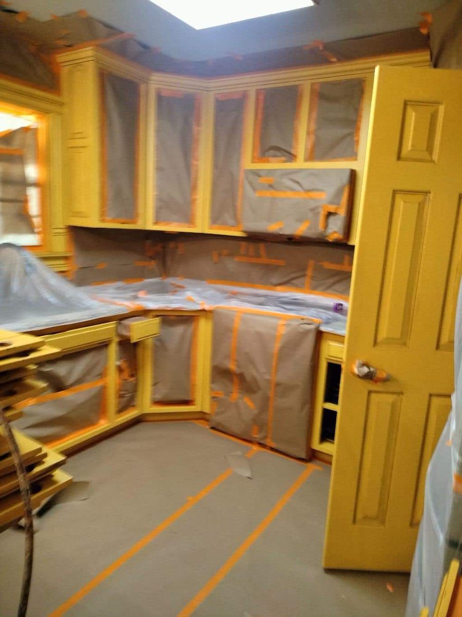 CoreyBeck14's tweet image. The homeowner made a great decision by painting her cabinets, it Really wakes up the kitchen. So if you have ugly kitchen cabinets, give me a call. 💯 Go Hogs! Corey Beck Painting LLC 479-502-7103