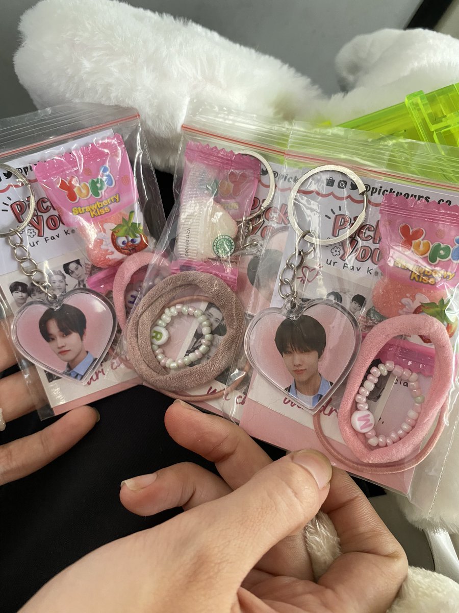 pickyours_co's tweet photo. 📽️ FREEBIES NCT NATION 📽️
To The World in Cinema

by @pickyours_co 

📍 CGV Grand Indonesia
🗓️ 9 Des 2023
⏰ around 1-2PM

how to claim : follow instagram @pickyours_co ajaa 

t. nct nation jakarta freebies cgv gi https://t.co/Ake7rzfUi5