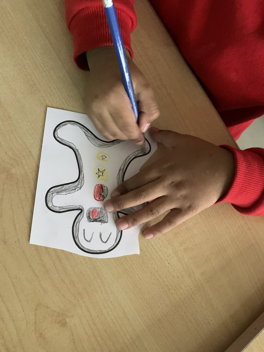 Our 19 gingerbread people and letters were mailed today for an Ontario-wide gingerbread exchange. Ss enjoyed learning about mail carriers and how mail delivery works. We’re excited to receive lots of mail and learn about other Gr. 1 classes across the province.