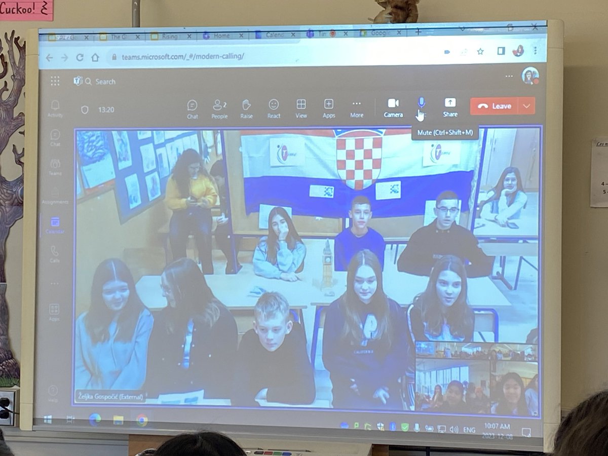 Joe_Sheik's tweet image. Time Day with the terrific Ss of @JeanneSauveFIPS London, Canada. Ss did an exceptional job with the research &amp;amp; presentation. Most impressed by thoughtful ?ing skills &amp;amp; advanced VC etiquette.  Congrats @DDeagleEdu doing a wonderful job with class  &amp;amp; the schedule. #TimeProject