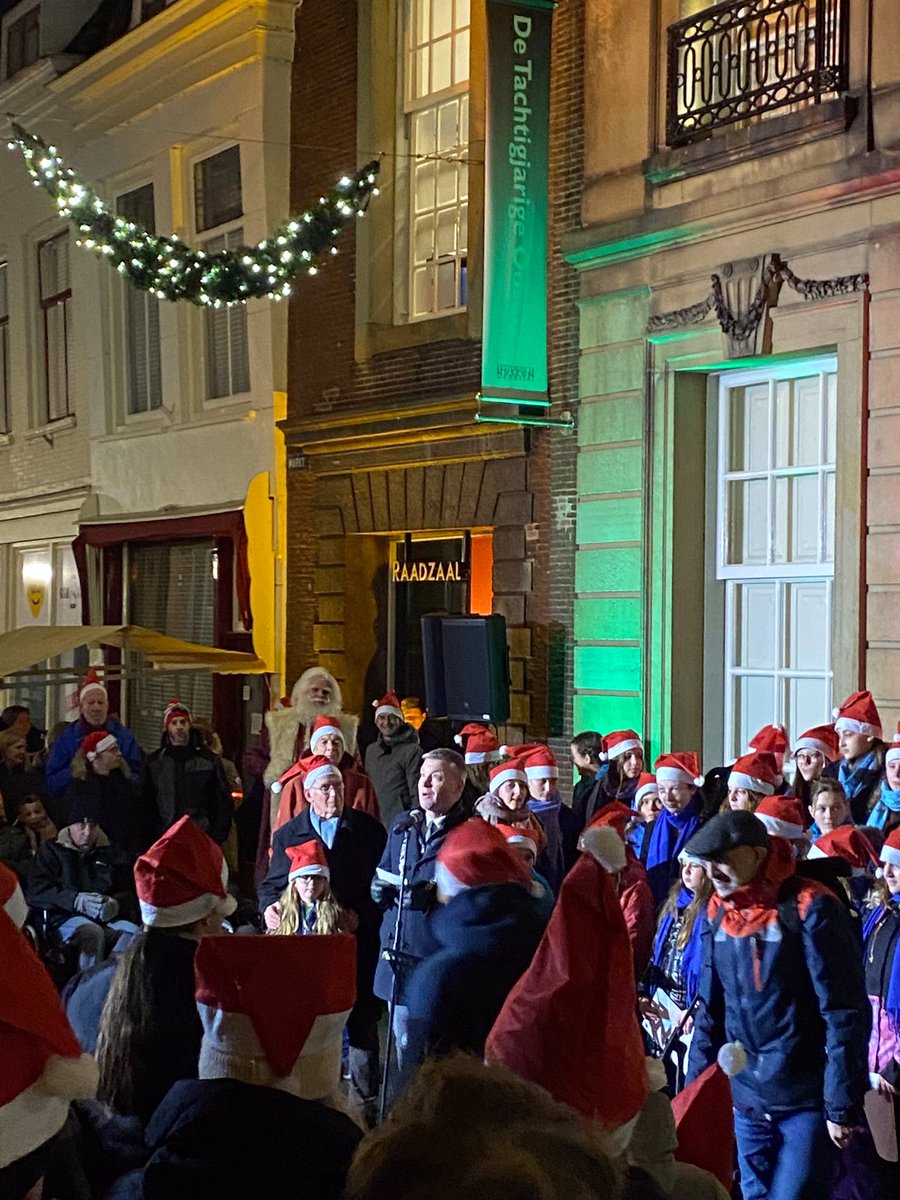 André Schoon tweet media