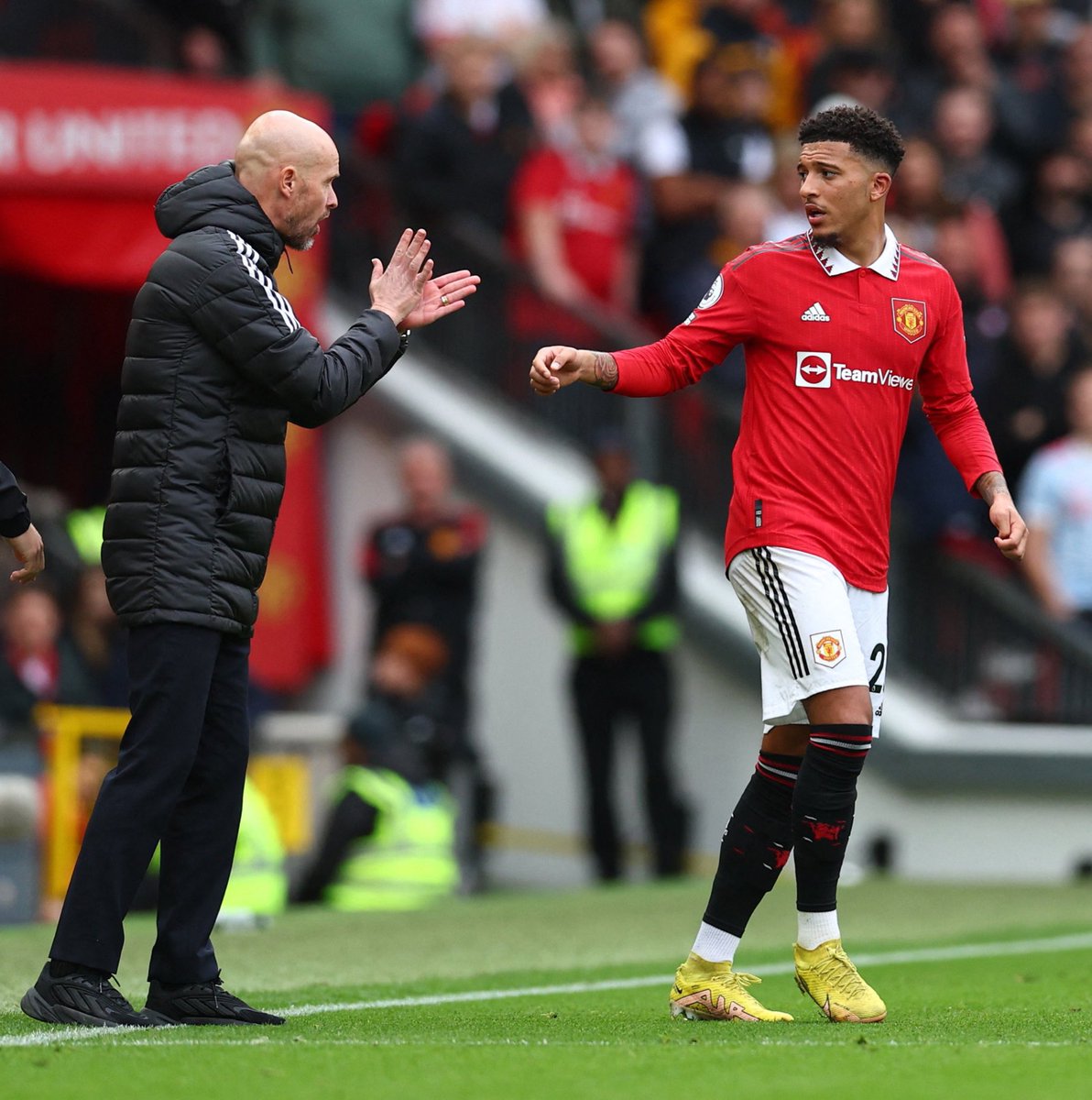 FabrizioRomano's tweet image. 🚨 Ten Hag when asked if Sancho will ever return to his squad: “Jadon knows what he has to do if he wants to return and it is up to him”.

“It’s about a culture and every player has to match certain standards and it was about that”.