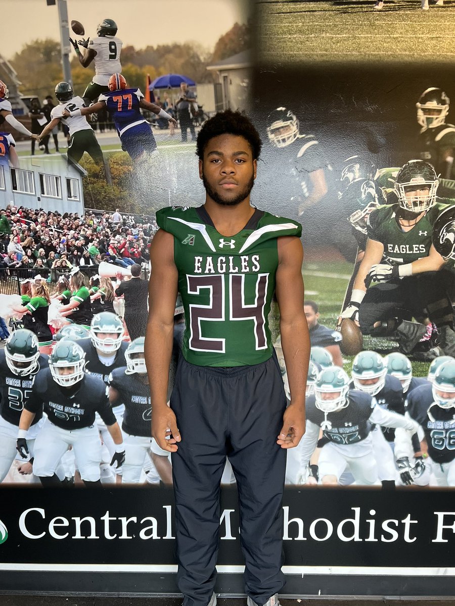 #AGTG after a great visit and talk <a href="/_CoachAug/">Keith Willis-Auger</a> I’m blessed to receive my first official offer to Central Methodist University!! <a href="/LCPAFootball/">Lincoln Prep Football</a> <a href="/CoachMalone816/">Drew Malone</a> <a href="/cmueaglesFB/">Central Methodist Football</a>