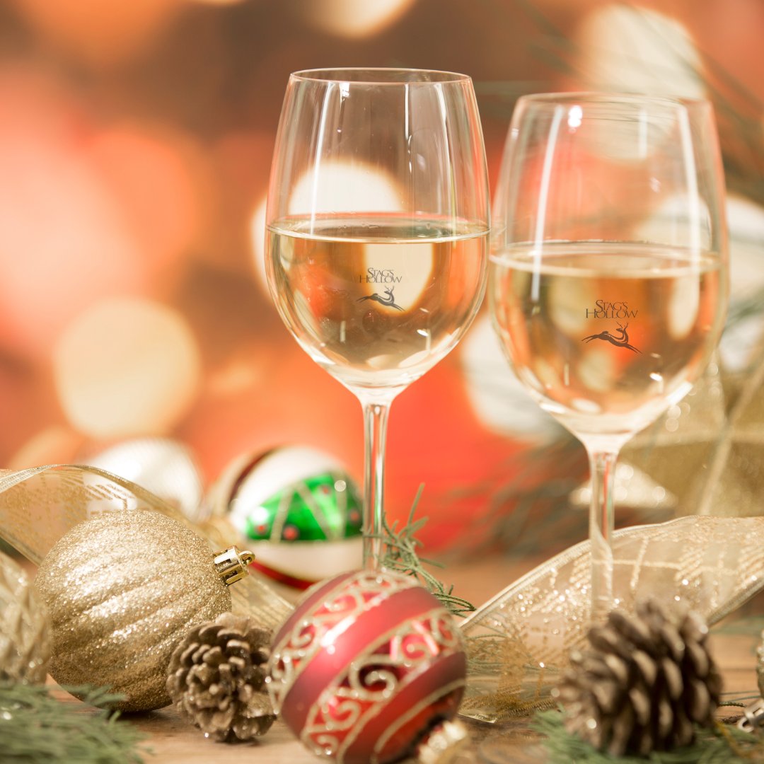 Join Joanne and Fred today through Sunday for a tasting from 12 - 4pm. We will be open again the following weekend with Dec 17th being our last day for tastings until February. Drop in for some #holiday #cheer, we've got lots of tasty gifts for the wine lovers on your list!