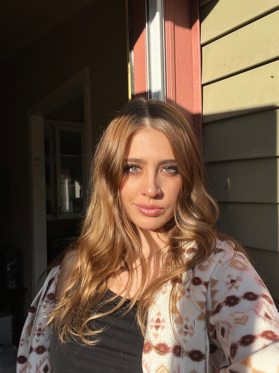 littlesquidsyd's tweet photo. The sun came out and gave me the motivation I needed to have a productive day 🫶🏻 ☀️ https://t.co/Dod0iS7N3E