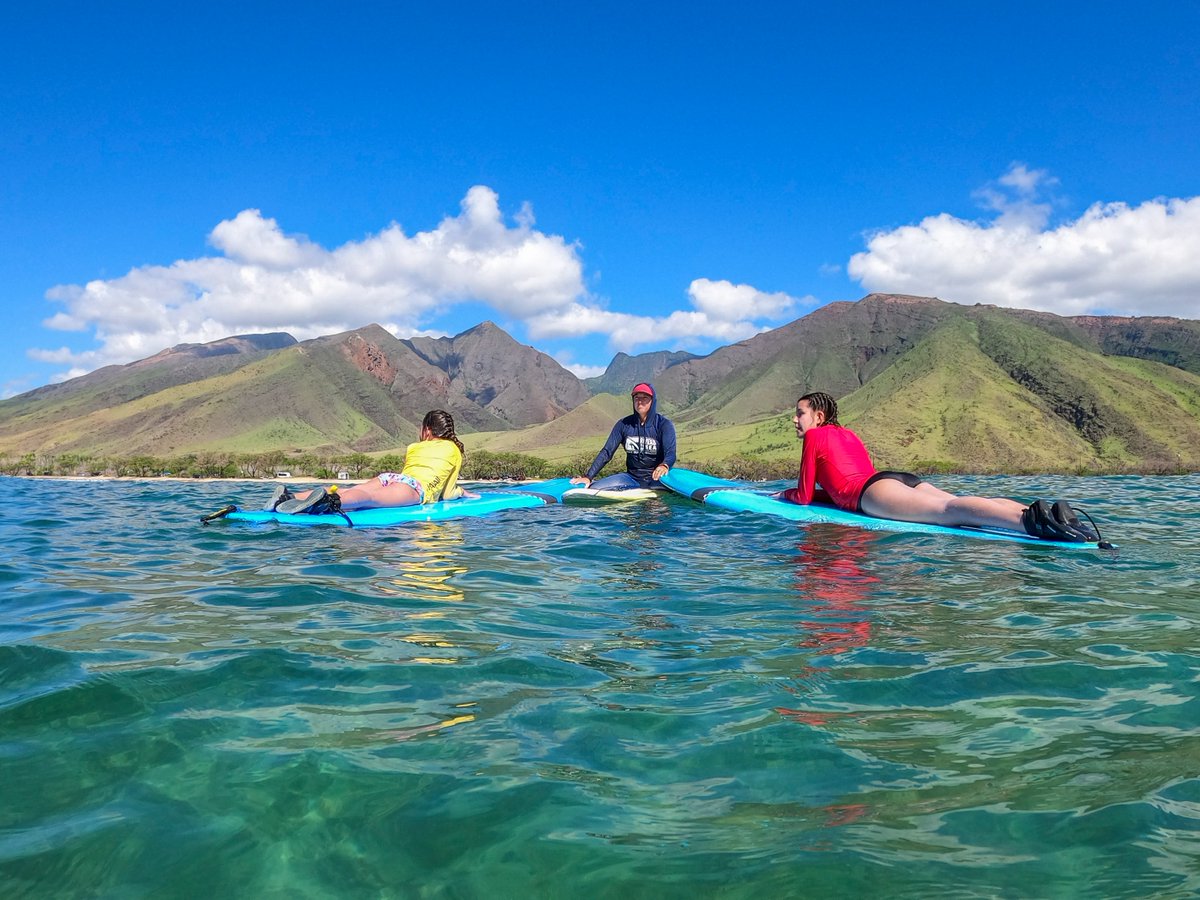 RiversToTheSea's tweet photo. Responsibility: Maintain a safe distance from other surfers to prevent collisions. If you’re a beginner, consider taking surf lessons to familiarize yourself with safety protocols and best practices. 
.
Read more in our latest blog "Maui Surfing Etiquette: Rules and Respect in... https://t.co/36Nz1wNnqx