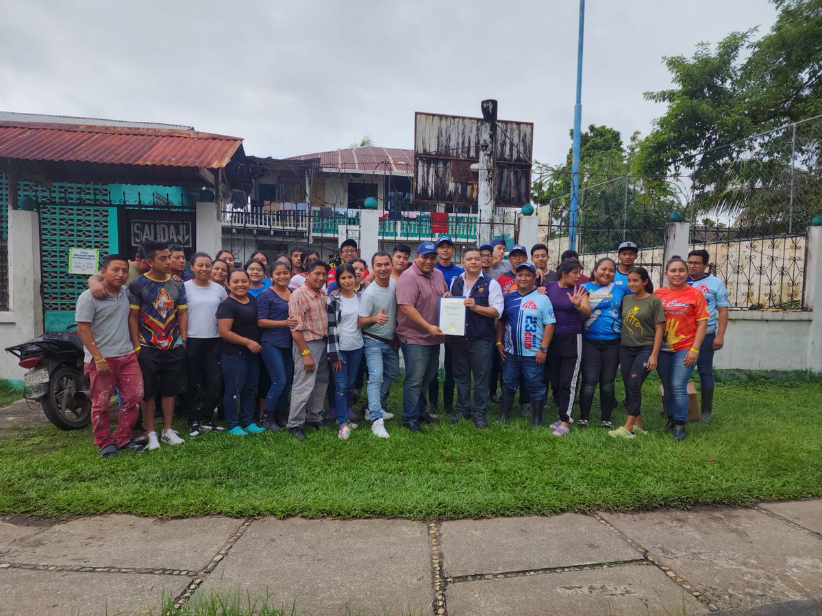 VasnyM's tweet photo. En conmemoración al día del voluntariado, aprobado por la ONU  el 5 de diciembre de 1985, la Comisión de Juventud del Congreso de la República, reconoce la labor  altruistas de de los jóvenes Misión Caleb de la Iglesia Adventista del Séptimo Día https://t.co/O11PlRj030