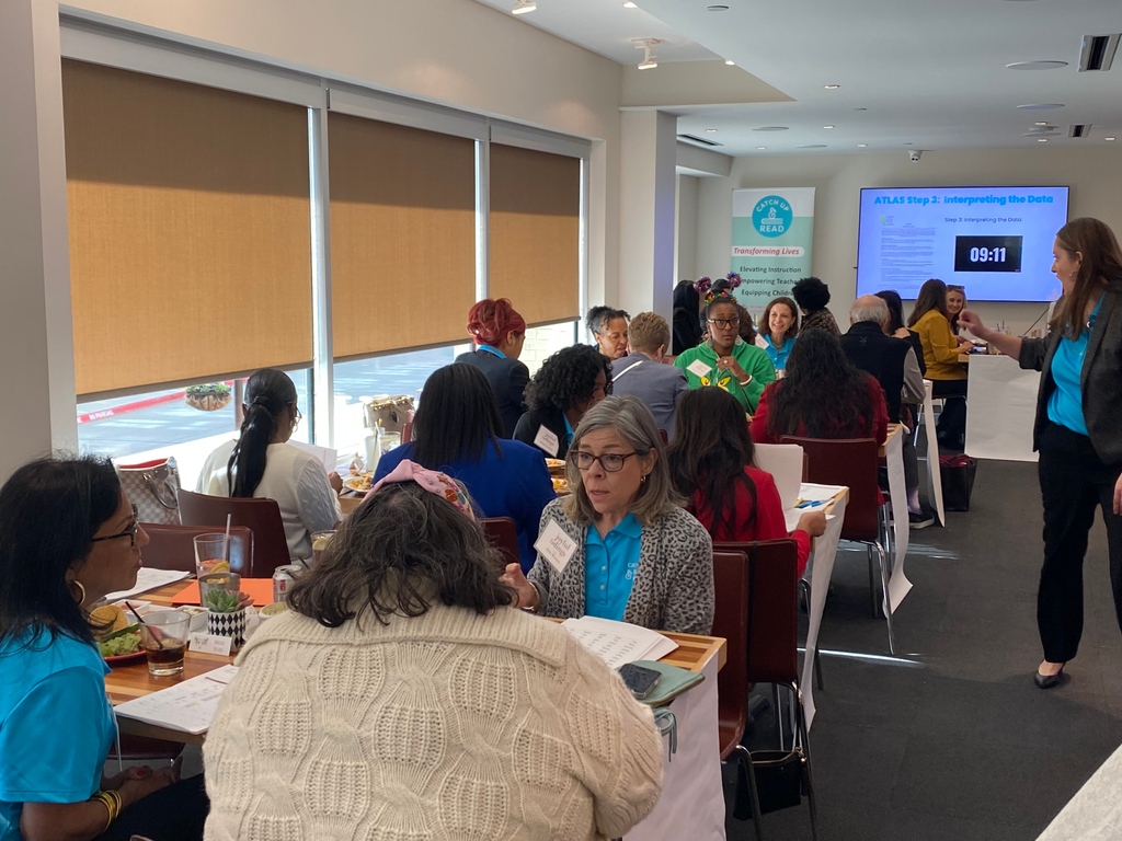 CatchUpAndRead's tweet image. 🍎📊 Data breakdown, delicious food, and improved instructional practices – that's how we roll at Catch Up & Read! 🚀 Keep the momentum going, educators! #DataDrivenInstruction @shelley_baxter @SpruceV_T @jenatkins02 @CavittCrystal @PLAHME1 @I_am_Calvo