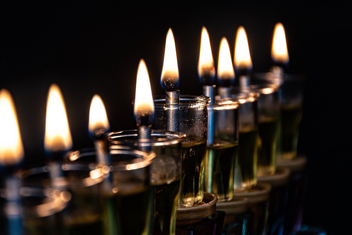 usavictorynow's tweet photo. Wishing a happy #Hanukkah to our Jewish service members and to IDF soldiers fighting for the State of Israel right now! Hanukkah is a miracle that occurred in a time of war showing that God is faithful to His people. 🇺🇸🇮🇱 https://t.co/Moq736fTJo