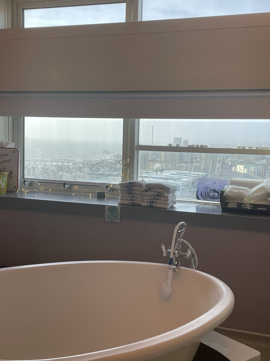 KatieChristie82's tweet photo. @UHSussexMatServ you have been my midwifery home for 19 yrs. On my last day today I supported a beautiful waterbirth over looking the city of Brighton. It meant the world. Thankful for brilliant colleagues who have supported me at every step. I will miss you all so very much ❤️ https://t.co/AMJvO7r0Fm