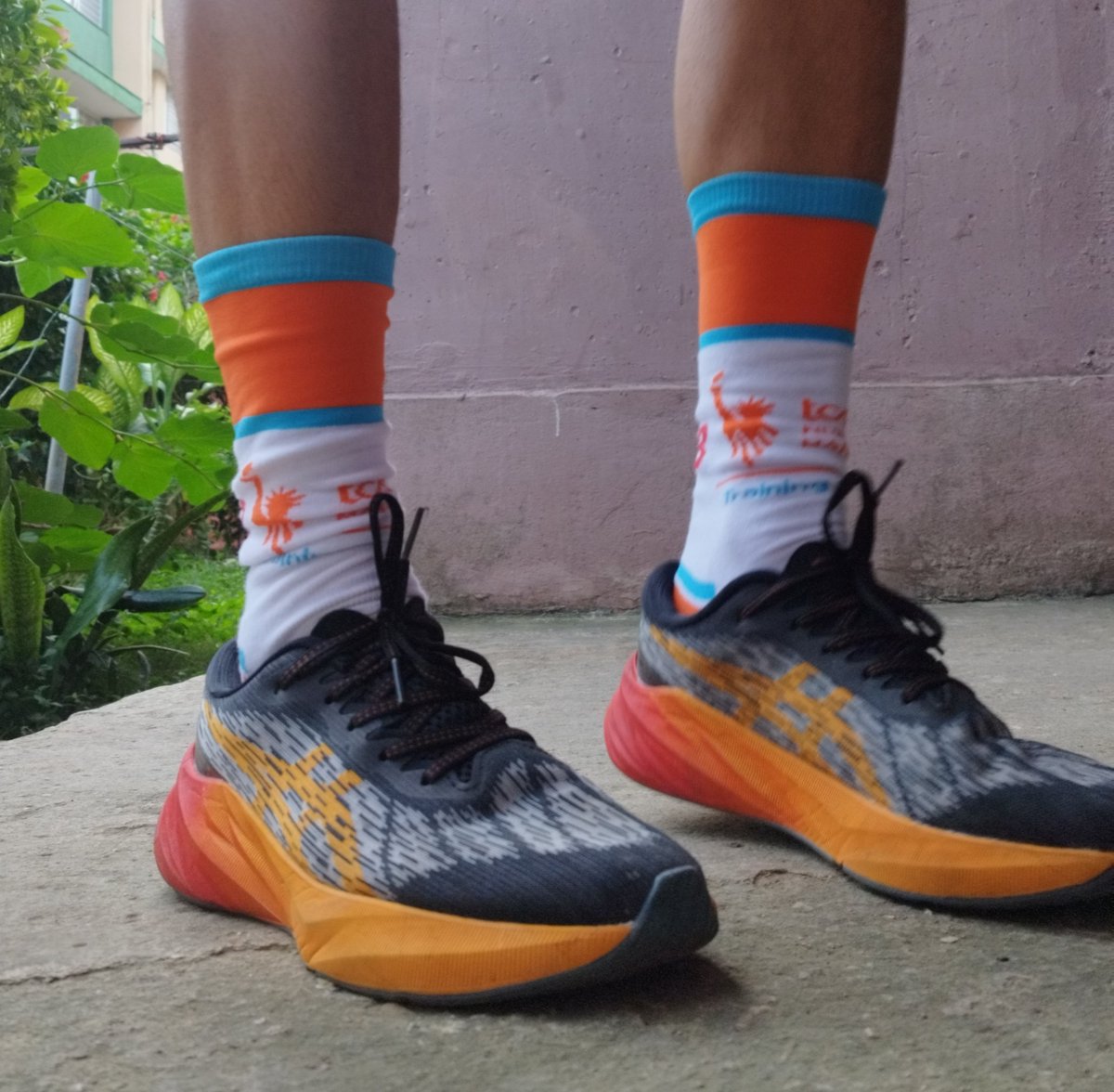These beautiful running socks are a great detail from <a href="/ritualwerk/">Kristina Maria</a> , a New York runner who is now part of the CubanRunner family from Cuba. 🇨🇺#Thanks.