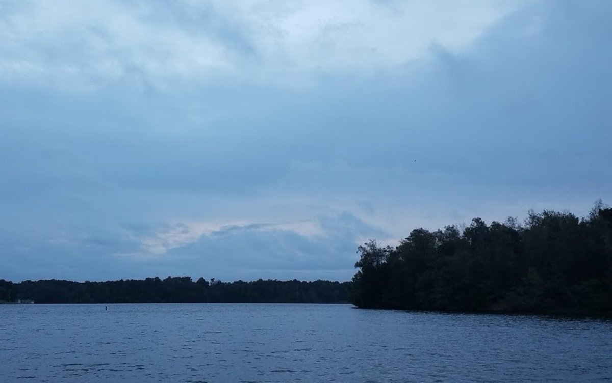 JacksonLakeLife's tweet photo. Evenings on Lake Tobesofkee make you forget about the worries of the week😎🌊

📷Cynthia Pace via Google

#laketobesofkee #georgialakes #maconbibbcounty #lakes #lakelife #lakelifestyle #lakeliving #lakehomes #lakehomesrealty #lakehouses #onthelake #atthelake #lakestyle https://t.co/Lr7Olo6D2I