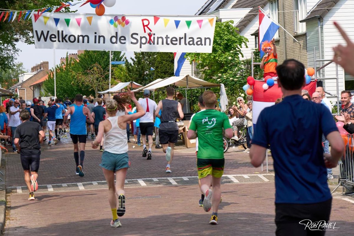 Leiden Marathon (@leidenmarathon) on Twitter photo Deel jouw marathonverhaal!
Voor een nieuwe rubriek in de aanloop naar de editie van 2024 zijn we benieuwd naar jouw mooiste herinneringen aan de Leiden Marathon.
Stuur jouw verhaal naar info@marathon.nl en wie weet nemen we binnenkort contact met jou op voor een interview! Deel jouw marathonverhaal!
Voor een nieuwe rubriek in de aanloop naar de editie van 2024 zijn we benieuwd naar jouw mooiste herinneringen aan de Leiden Marathon.
Stuur jouw verhaal naar info@marathon.nl en wie weet nemen we binnenkort contact met jou op voor een interview!