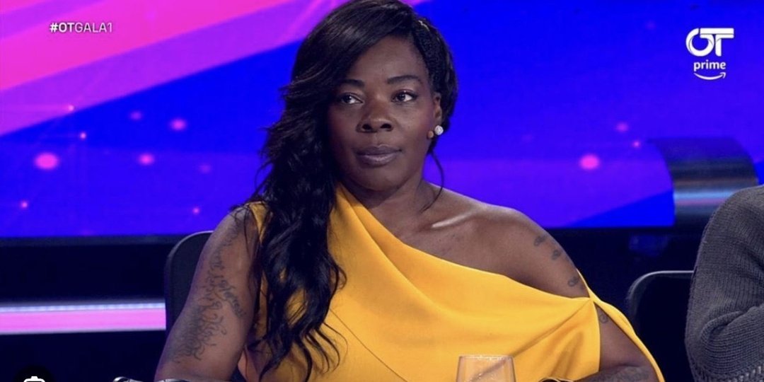carloscalerooo's tweet photo. Buika: Salma cayate la puta boca 
Salma: oye háblame bien
Buika: te hablo como tú hablas a tus compañeros, no te propongo ni para nominacion, vete a tu casa ya gracias 
#OTDirecto8D #OT2023 https://t.co/SSNFUdfhpx