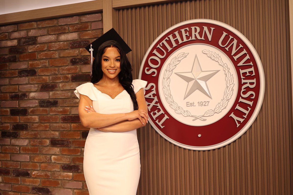 KELSEY🤍 tweet media