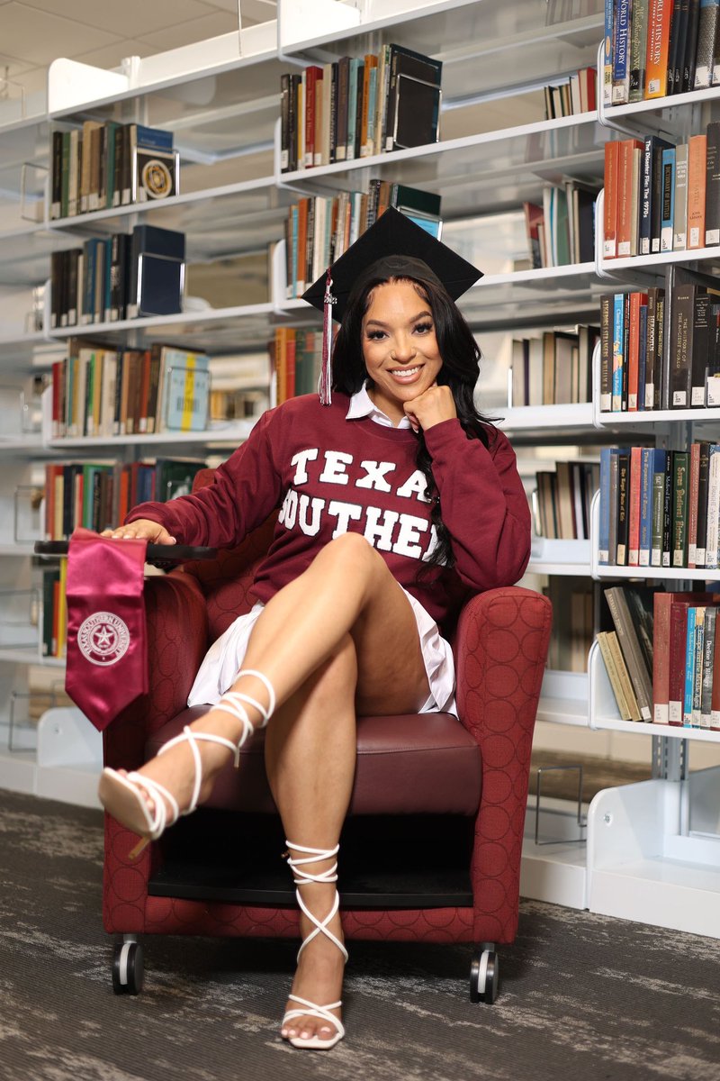 KELSEY🤍 tweet media