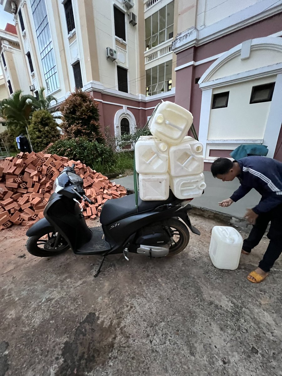 Chạy grap lấy tiền dca thôi mấy huynh đài ơi