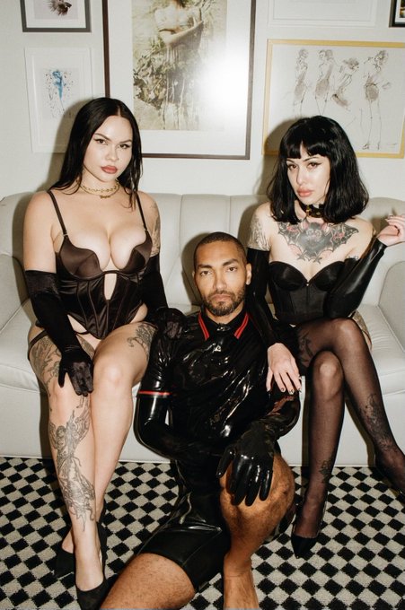 Been thinking about this set and all the hotness that ensued. Y'all ain't ready @saint_arson @prom__queef 📸@Jocelynjamesss<a href="/tag/newprofilepic"class="tags"><span>#newprofilepic</span></a>
