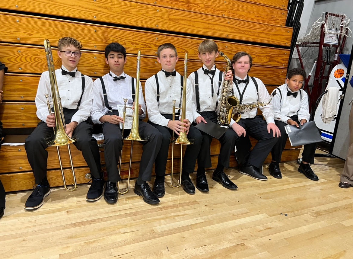 Last night was our annual Christmas band and choir concert. Students used their talents to spread holiday cheer and show off all the hard work they have put in this year. These wonderful performances celebrated the reason for the season.