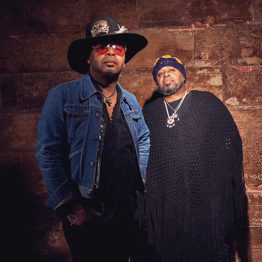 #ShoegazeBlog reviews the @RobinGuthrie-produced 'Illuminated 1989' LP by #TheVeldt <a href="/VeldtThe/">TheVeldt</a>, where the would-be debut from the genre icons is called "luxurious and ethereal" among other praise ~ tinyurl.com/veldt-shoegaze… @LittleCloudRec1 @musicblogrt @shauna_ummagma @musicblogrt