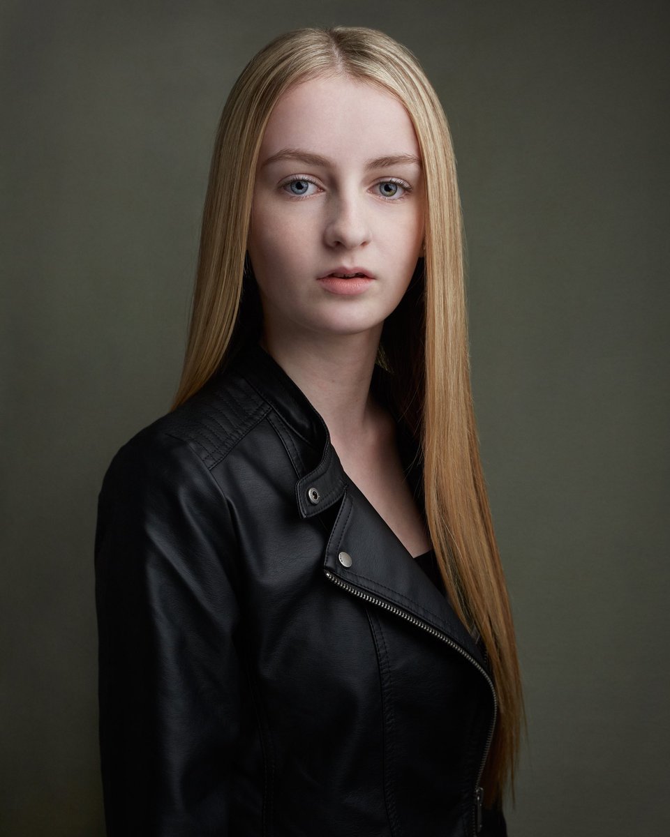 #NewProfiePic 
Thank you to #LisaVisserPhotography. 
#Headshots #headshot #update #updates #actress #actor