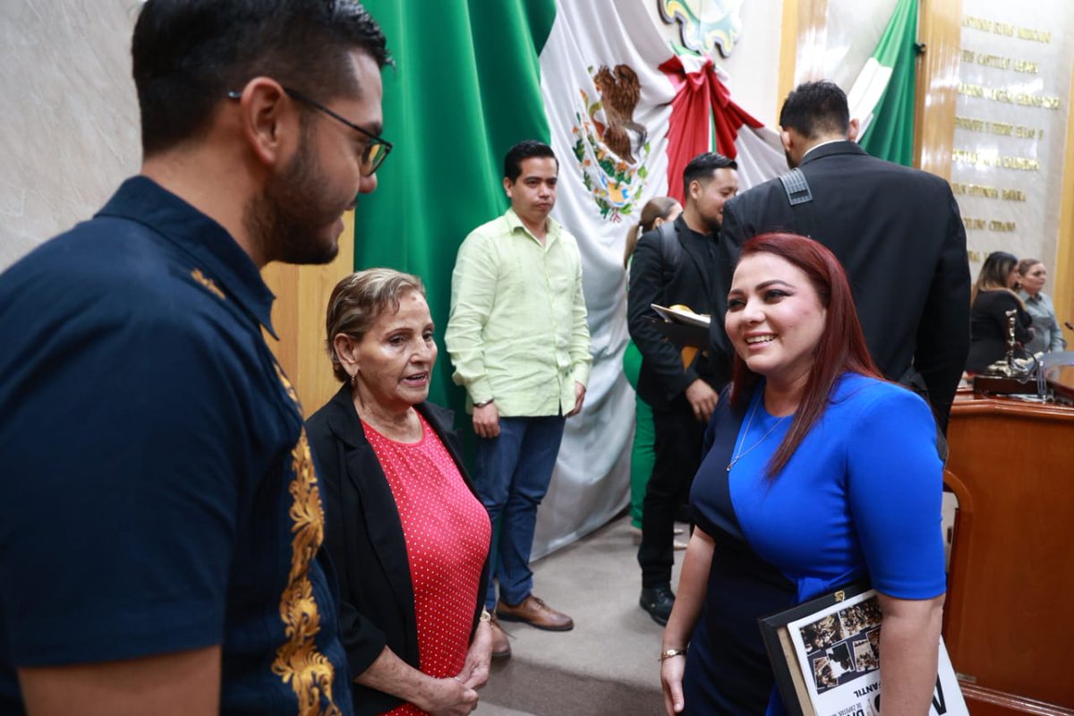 AnteBrandon's tweet photo. ¡Orgulloso de ser parlamentario! 🇲🇽

Feliz de ser seleccionado en el Parlamento Nayarit Juvenil 2023. Fue un placer coincidir con jóvenes talentosos de todo el estado. ✍️🫂
#EsAhora #OrgullosamenteNayarita https://t.co/vLB9ybyB4G