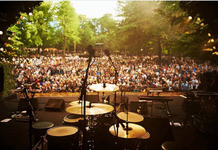 TheHugoTurner's tweet photo. Flashback in a Friday and whatnot, to a small little gig in the forest. We sweat out our souls in that heat! But I’d trade it in a heart beat for this freezing rain. Utter shite!
#fbf #summerfestival #maydayuk https://t.co/fbW8z62663