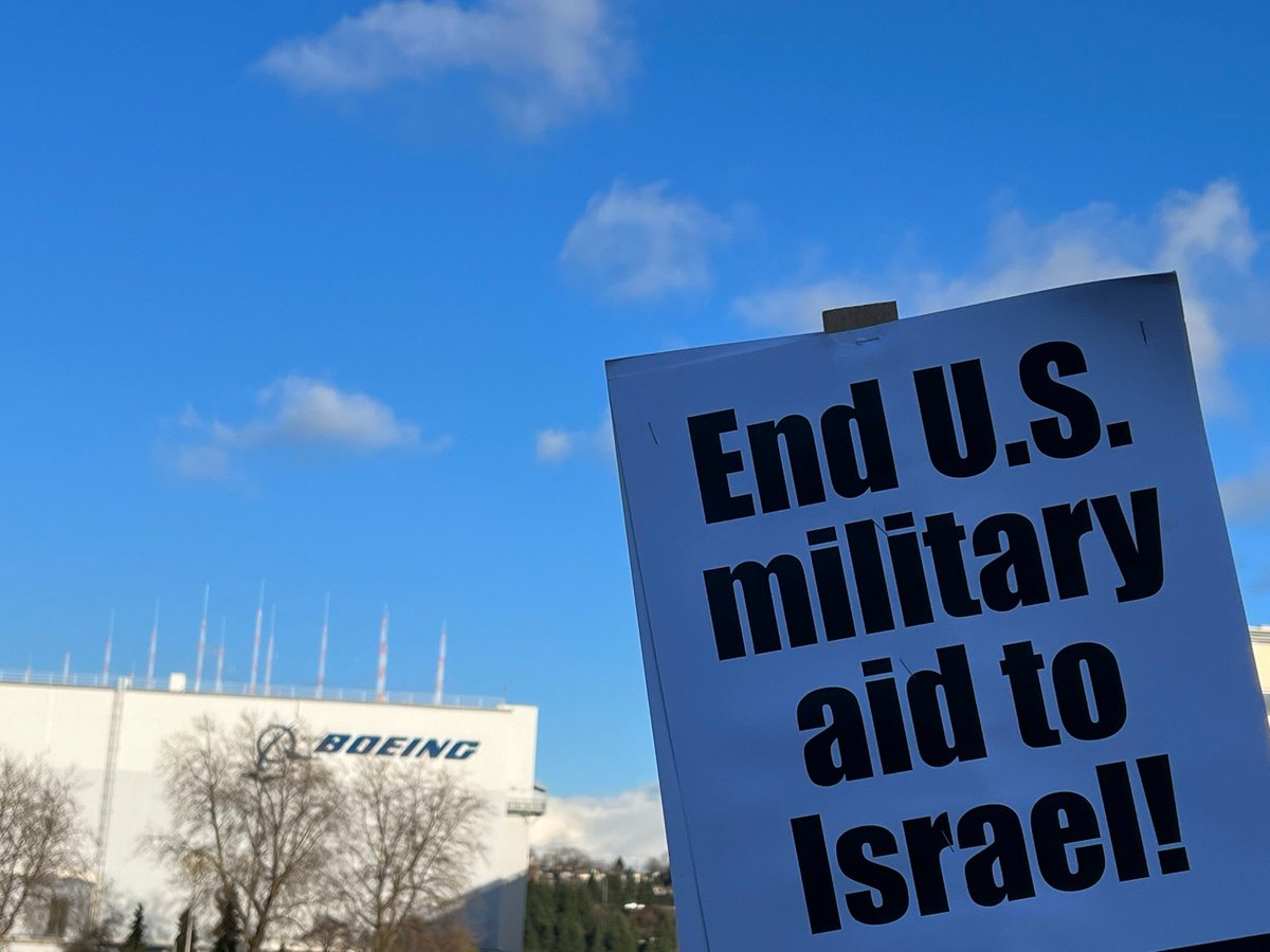 RojavaSeaSol's tweet image. #ShutDownBoeing action today in #Seattle. No more weapons for #Israel and #Turkey! #CeasefireNOW! End occupation everywhere! Solidarity with the people of #Palestine and #Kurdistan!