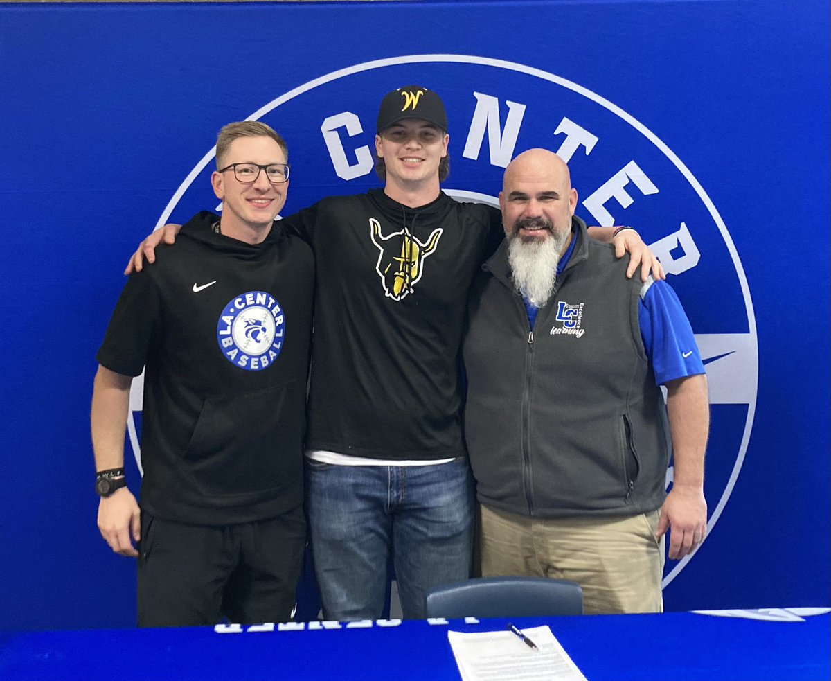 ChumpStimmo's tweet photo. So appreciative of LCHS, AD Matt Cooke and Coach Weiss for all the support for Smith as he signs the next step in his baseball life. Thanks to the team mates that showed up to support him as well! Looking forward to WWCC - pitching for the Warriors! https://t.co/vKP9hfChqZ
