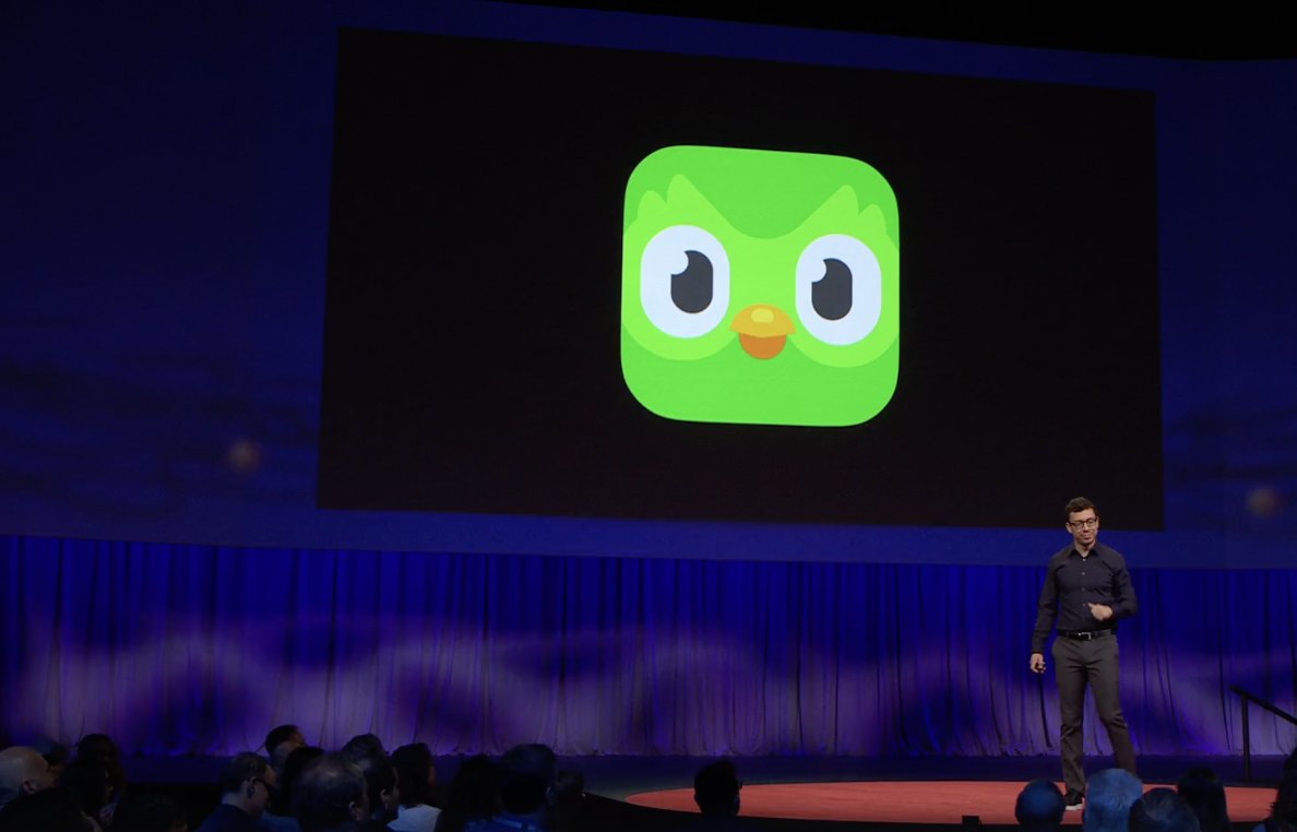cellen0's tweet photo. 2023年の人気ベスト10TEDトークが発表されましたね。
どれももちろん素晴らしく、学びのあるトークばかりなので、おすすめのTEDトークをまとめてみました。もちろん全部面白いのでお時間ある方は全部見てみてください！

■タイトル／スピーカー名
■面白いポイント
■英語の難易度（★★★★★）
※あくまで独断です

https://t.co/aacmLDVssk

🎥オススメその1
■The inside story of ChatGPT's astonishing potential/ Greg Brockman

・おすすめポイント
とにかくこの動画を見ない理由はないだろう。OpenAIの共同創業者であり社長のグレッグ・ブロックマンによるトーク。ChatGPTの限りない未来、可能性について話しています。後半はTEDのクリス・アンダーソンとのトークセッションです。内容が凄すぎてもうとにかく見てください、としか言えない…。

・英語の難易度（★★★★☆）
https://t.co/B8bUnyzOBp

🎥オススメその2
■How to make learning as addictive as social media/Luis von Ahn

・おすすめポイント
グアテマラ出身の起業家でご存じのDuolingoの創業者、ルイス・フォン・アン博士によるトーク。学習を継続させるための裏側の仕組みを話している。数学を学んでもすぐにはお金は稼げないけど、英語を学べば確実にお金が稼げるという発言も興味深い。well-off peopleはお金持ち、のこと。

・英語の難易度（★★★★☆）
https://t.co/bAHa5fYklH

🎥オススメその3
■Birds aren't real? How a conspiracy takes flight/ Peter McIndoe

・おすすめポイント
鳥は実在しない、という看板を掲げ風刺運動を始めたある学生の運動が全米を巻き込む大きな流れを生み出した。エッ？？の連続で、メディア、真実、陰謀論に大きな問いかけを生む本当に面白いトークでした。映画を見ているようでした。

・英語の難易度（★★★☆☆）
https://t.co/c8k7vVDuCj

🎥オススメその4
■The next global superpower isn't who you think/ Ian Bremmer

・おすすめポイント
アメリカの政治学者イアン・ブレマーによるこれからの未来において、世界を牛耳るのは誰になるか、というトーク。明確な答えというよりは聞く我々に大きな問いを投げかけるようなトーク。英語は非常にクリアで聞き取りやすい。考えさせられる、ハッとさせられるという点で面白かったトーク。

・英語の難易度（★★☆☆☆）
https://t.co/kw6CIpelAb