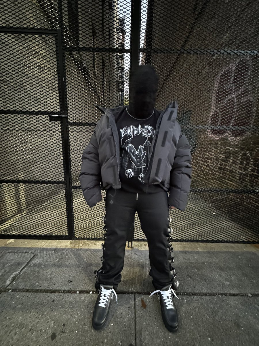 Core9s's tweet photo. IG WEARFLYSHITONLY https://t.co/CW3DW03R98