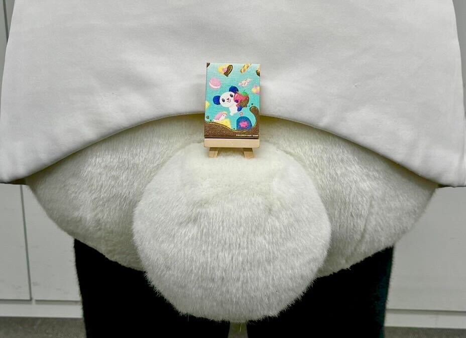 拡散希ゴー じゃ～ん、めちゃカワイイ新グッズ！ 大好評のカレンダーが