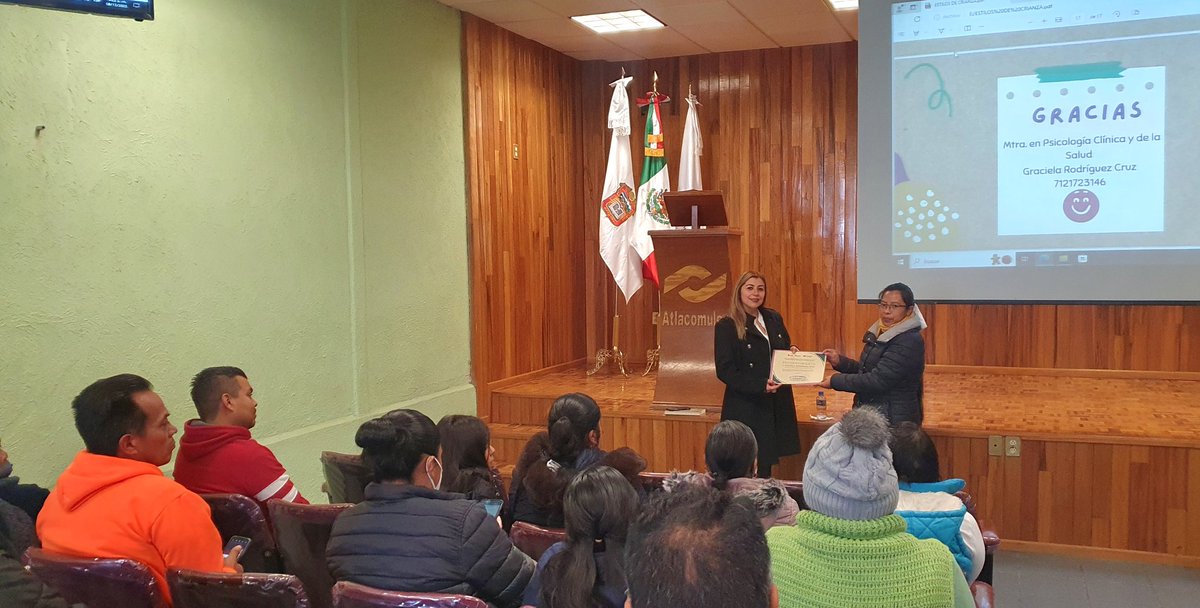 ConalepAtlaco's tweet photo. Con el objetivo de identificar el tipo de relaciones afectivas, padres y madres de familia participaron en la plática “Estilos de crianza”, impartida por la Mtra. Graciela Rodríguez.
@Conalep_Edomex
#ApasionadamenteCONALEP
#ElPoderDeServir https://t.co/sdQeyLvyjp