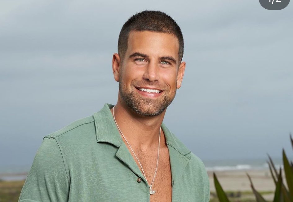 Ok I’ll say it!! I want a season with Blake Moynes as The Bachelor!! Think of all the cool animal adventure dates we could have! An emotionally mature man with a cool career?? I want it 😩

#thebachelor #BachelorInParadise